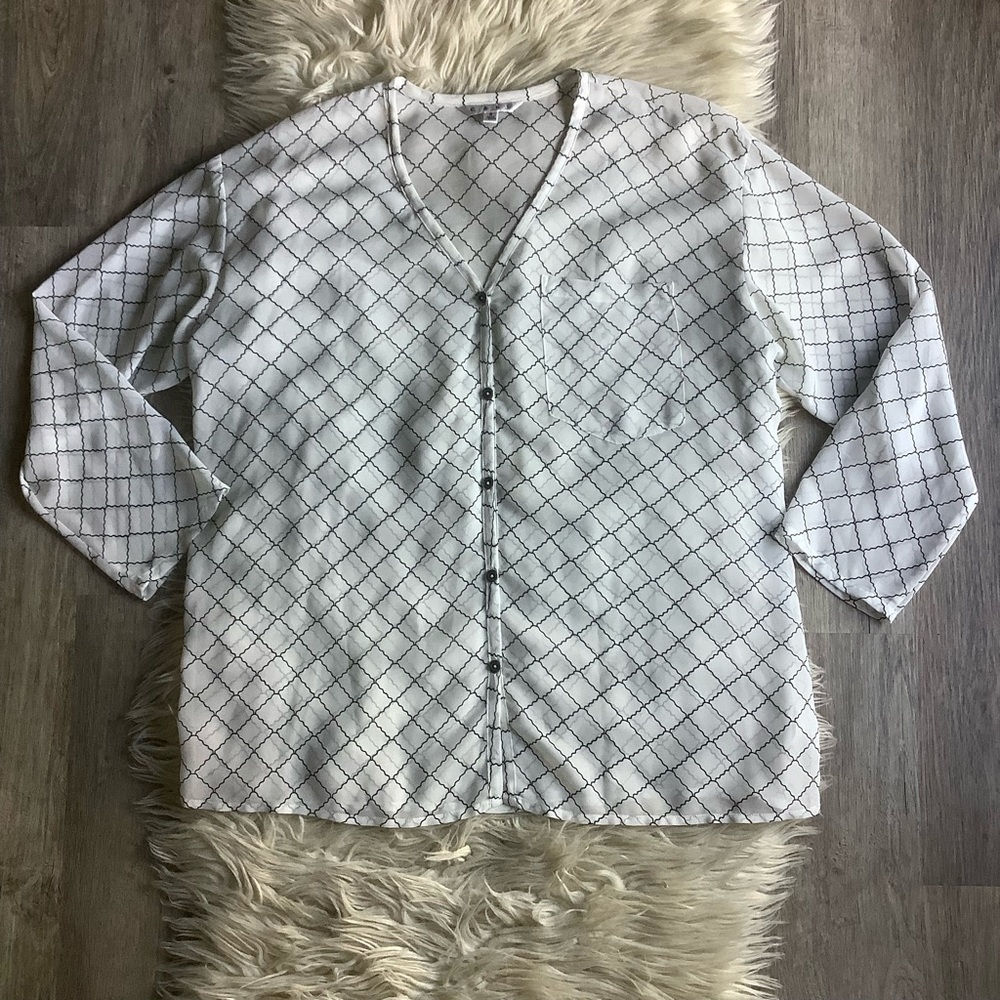 Cabi Sheer button front blouse black & white oversized Small